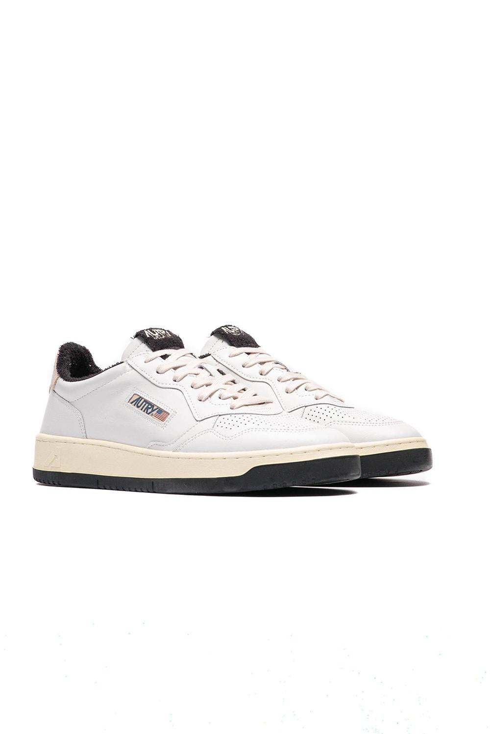  Autry Sneakers Medalist Low Wht Blk Uomo - 5