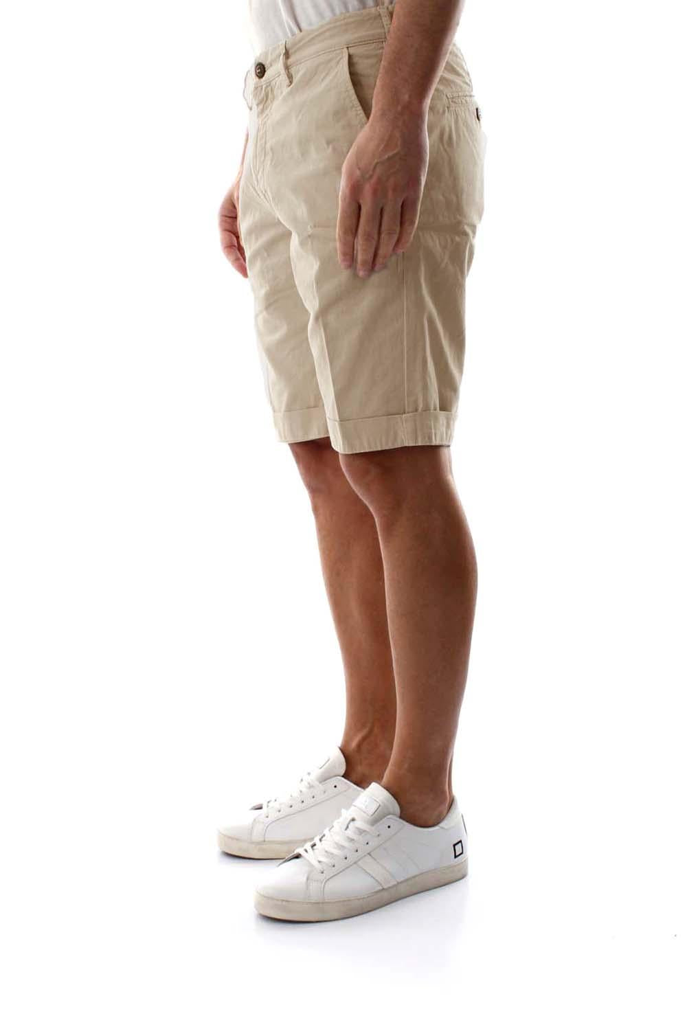 Bermuda Sergent: Eleganza e Comfort per il Tuo Stile